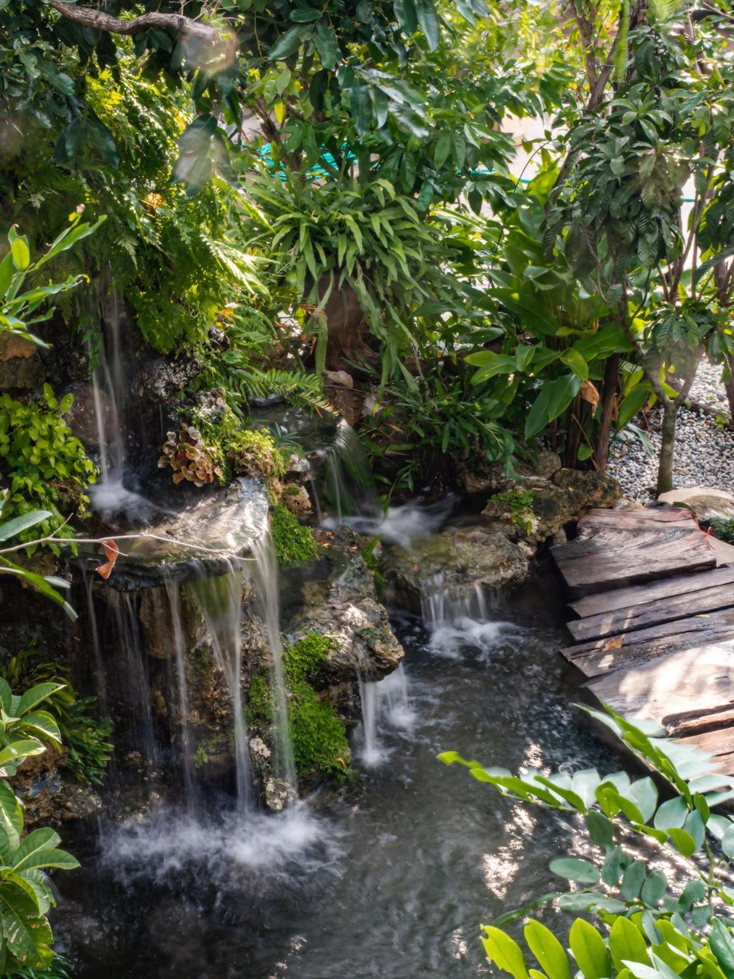 Crystal Resort Korat Nakhonratchasima Zewnętrze zdjęcie