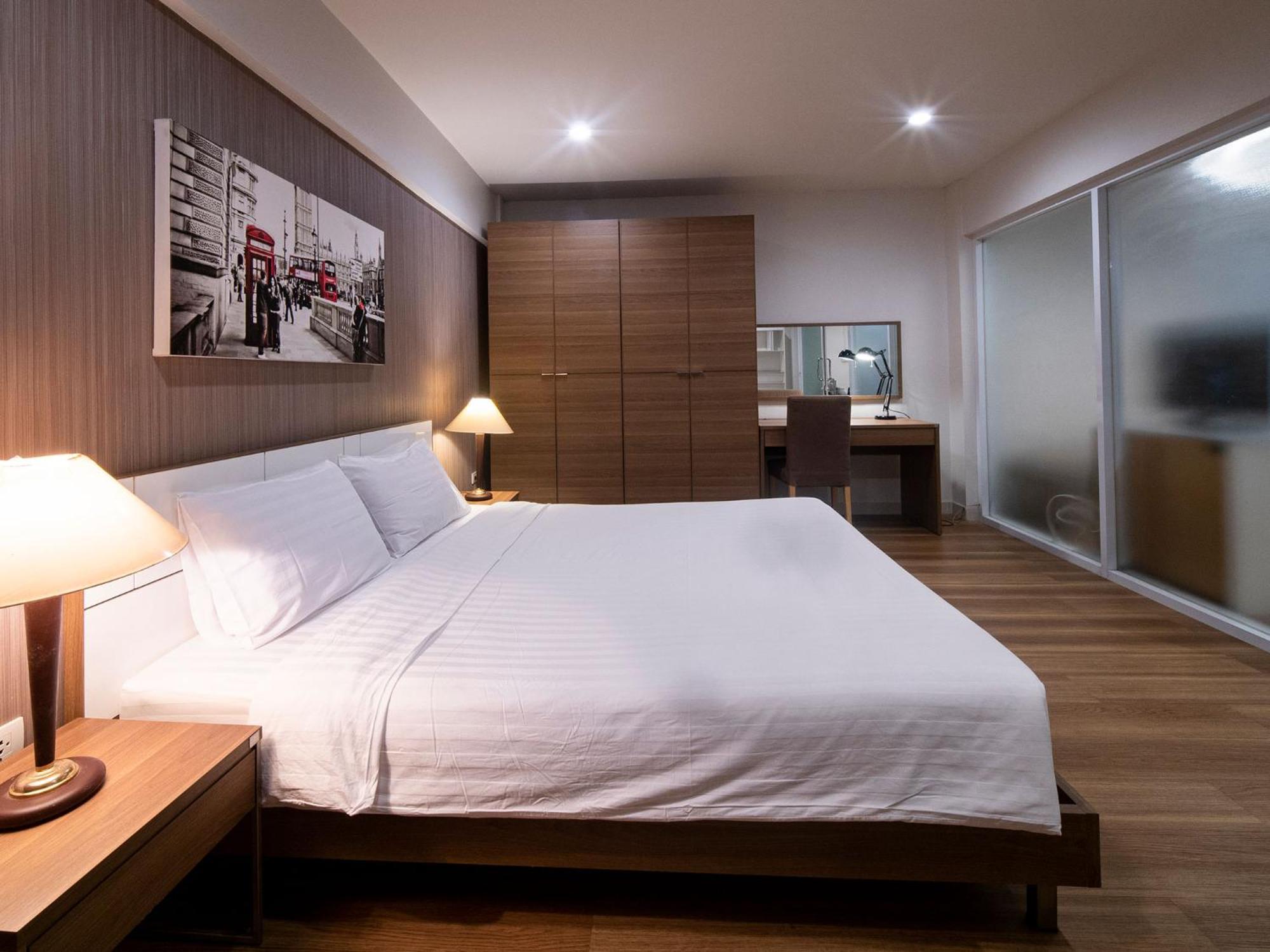 Crystal Resort Korat Nakhonratchasima Zewnętrze zdjęcie