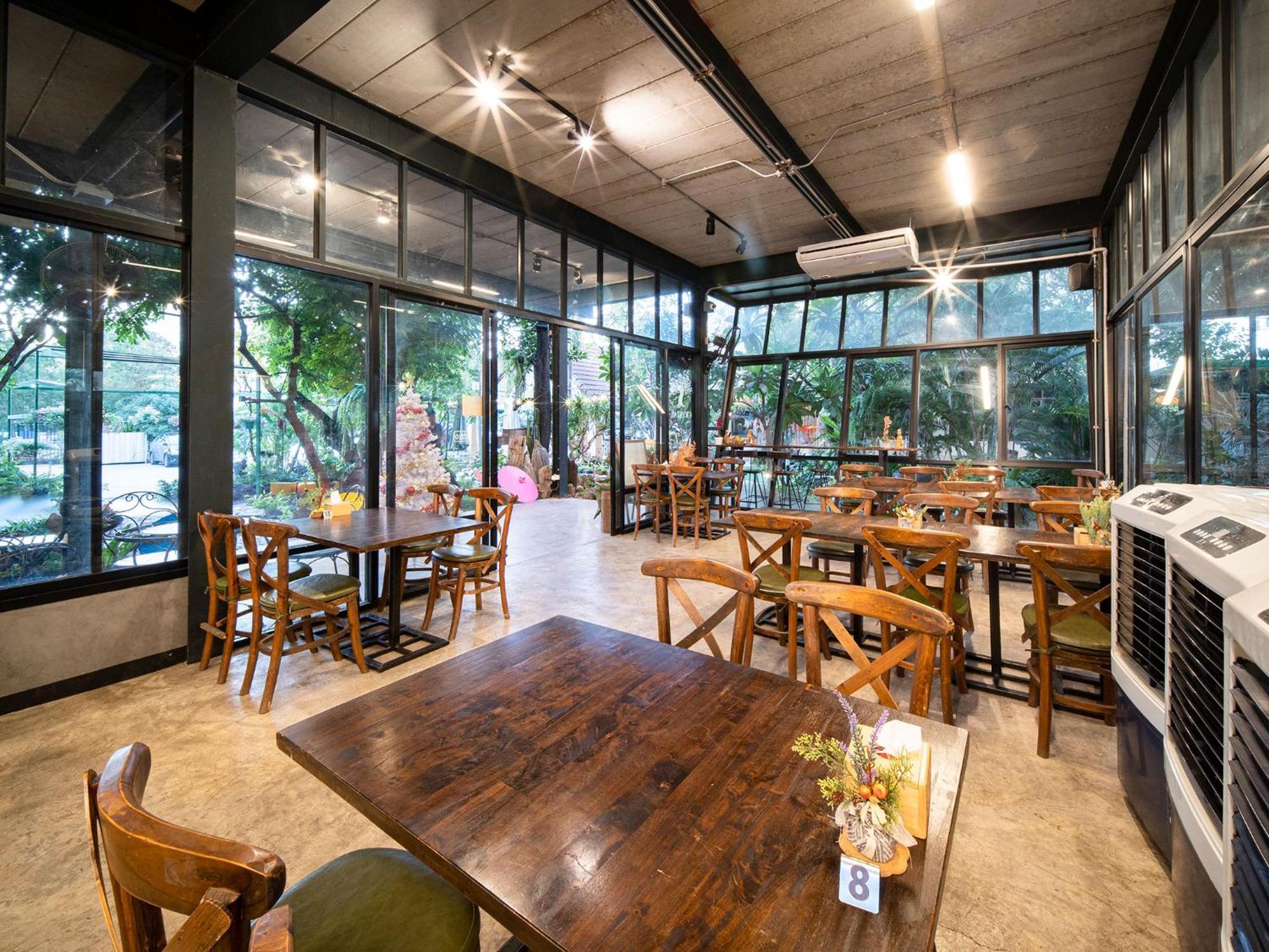 Crystal Resort Korat Nakhonratchasima Zewnętrze zdjęcie